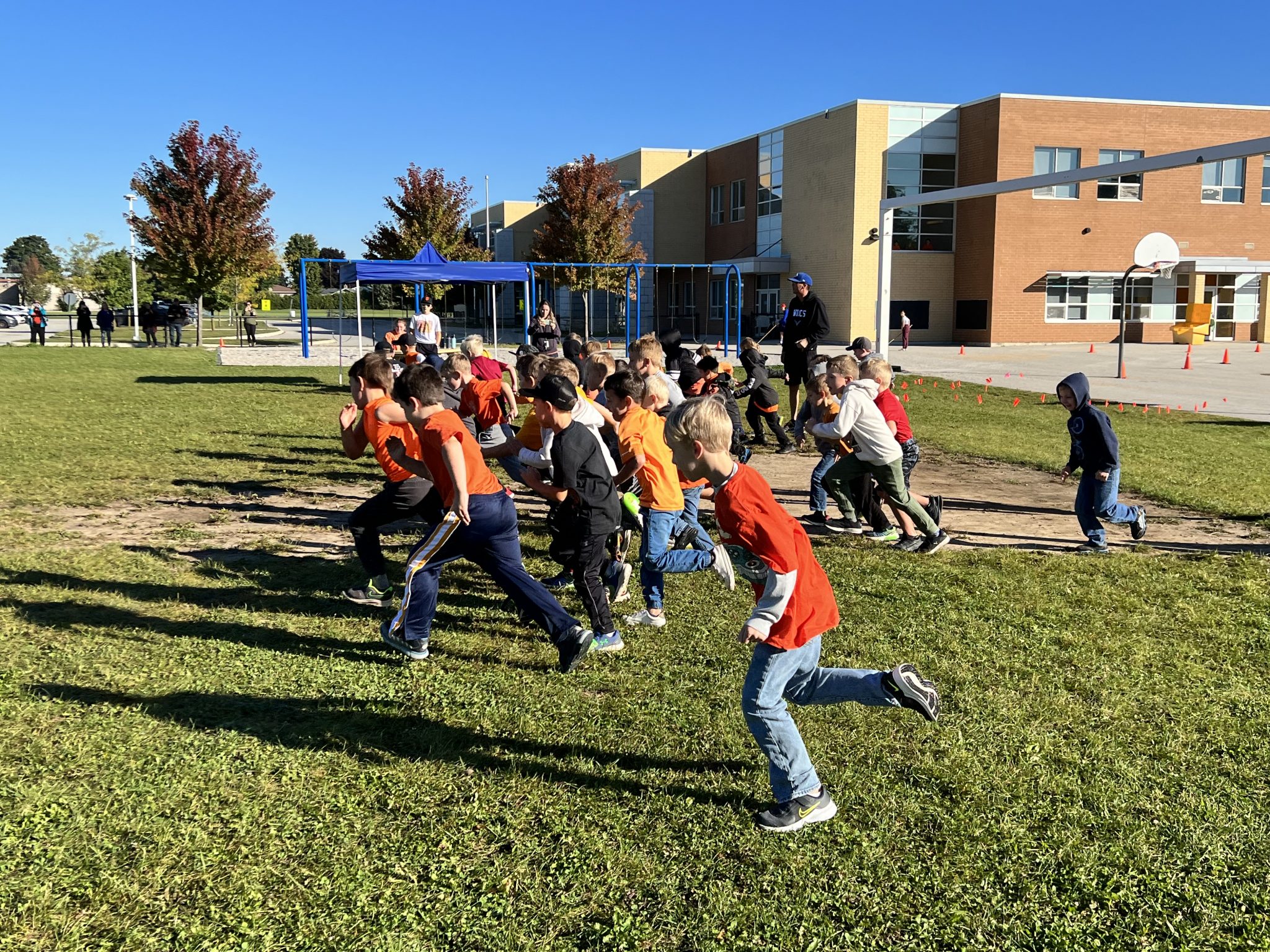 Walkerton District Community School holds elementary crosscountry race