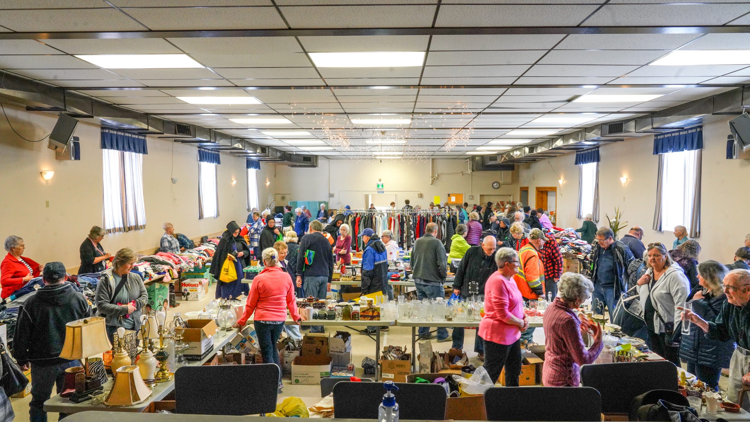 Wingham Hospital Auxiliary rummage sale