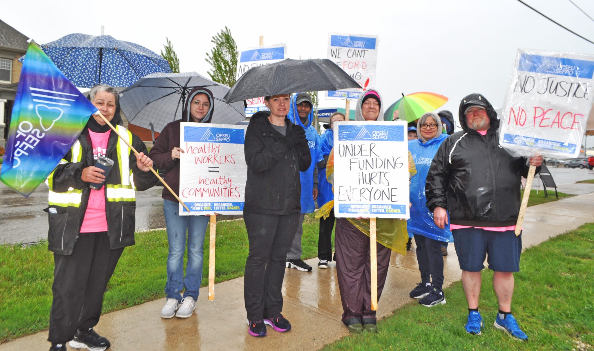 Fallout from Bill 124 not over yet – OPSEU Local 235 members on strike